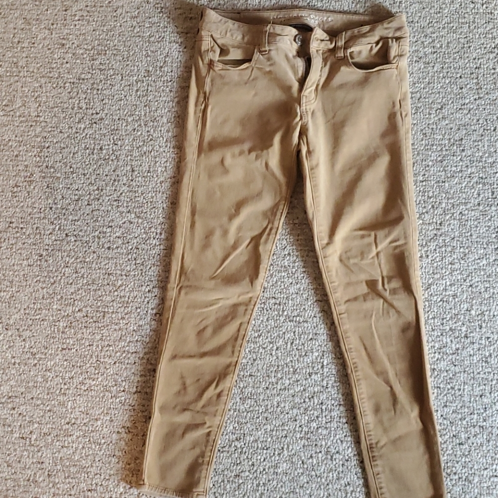American Eagle Kahki Jeggings